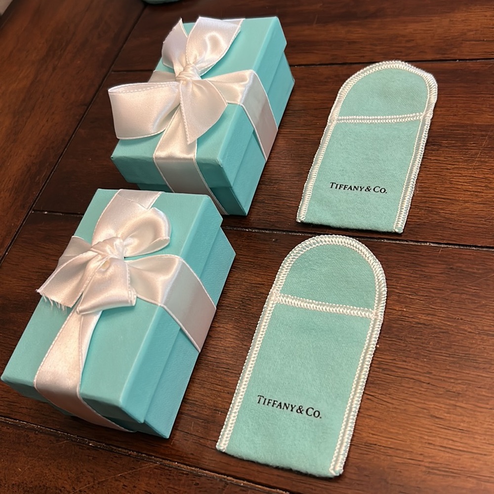 (2) Two Tiffany blue boxes with foldover flap pouches and ribbon